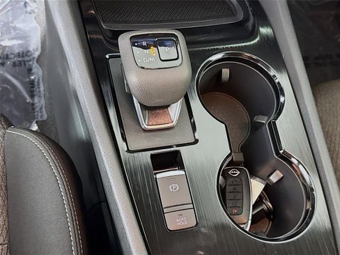 Certified 2026 Nissan Rogue SV FWD image 17