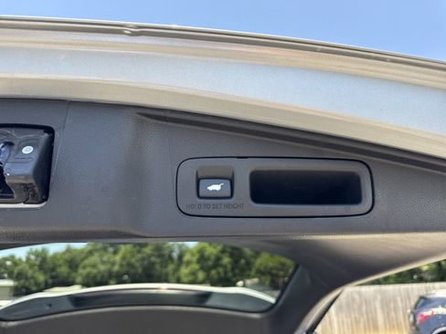 Used 2022 Honda CR-V EX-L image 31
