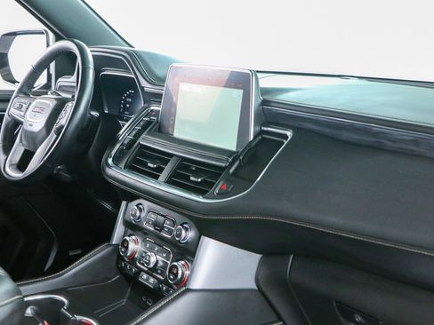 Used 2022 GMC Yukon SLT w/ SLT Premium Package AWD/4WD image 30