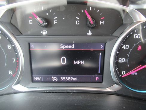 Certified 2023 Chevrolet Traverse LT FWD image 29