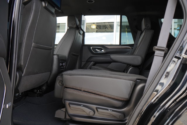 Used 2024 Chevrolet Tahoe High Country w/ Advanced Technology Package AWD/4WD image 29