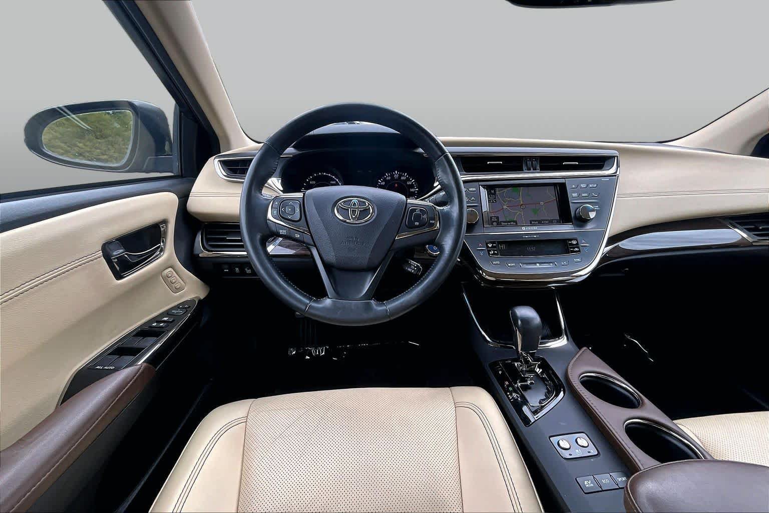 Used 2014 Toyota Avalon Limited FWD image 6