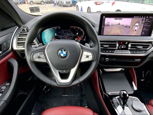 Used 2023 BMW X4 xDrive30i w/ Premium Package image 5