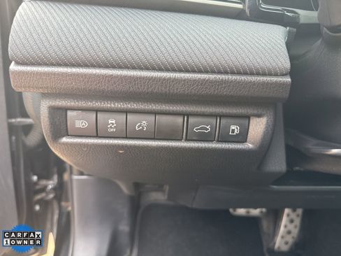 Used 2025 Toyota Camry SE image 14