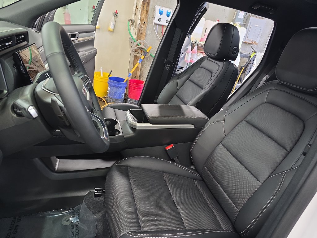 New 2027 GMC Terrain Elevation w/ Elevation Premium Package AWD/4WD image 14