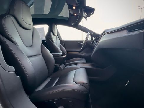 Used 2019 Tesla Model S Long Range image 27