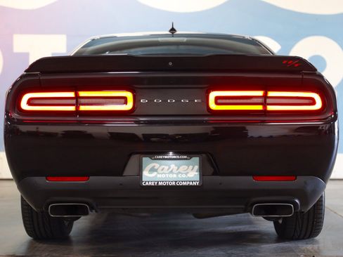 Used 2018 Dodge Challenger R/T Plus image 5