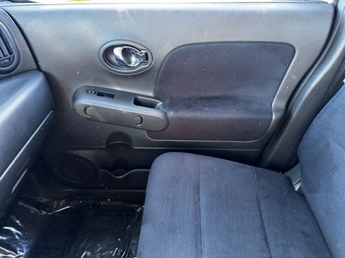 Used 2009 Nissan Cube 1.8 S w/ Interior Illumination Pkg image 16