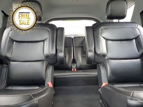 Used 2022 Ford Explorer XLT w/ Equipment Group 202A image 27