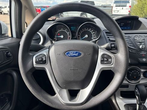 Used 2019 Ford Fiesta SE image 18