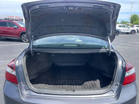 Used 2017 Honda Accord Touring image 13
