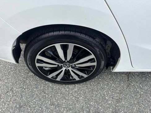 Used 2019 Honda Fit EX-L image 12
