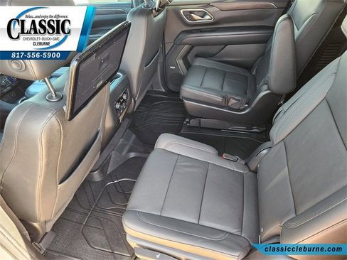 Used 2022 Chevrolet Suburban Z71 w/ Z71 Off-Road Package image 27