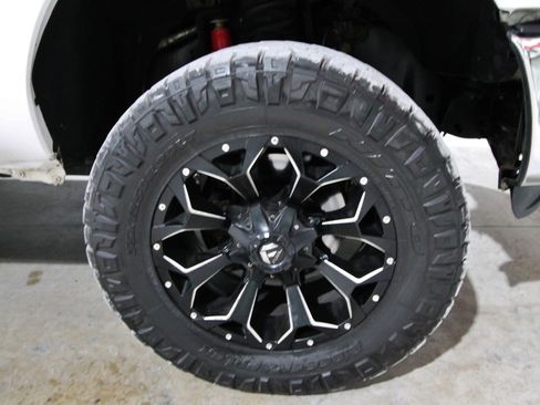 Used 2014 Ford F250 XLT w/ XLT Value Package image 17