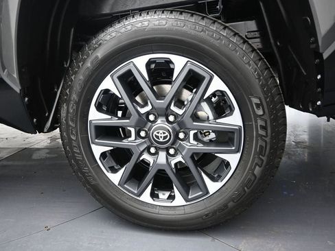 New 2026 Toyota Tundra Limited AWD/4WD image 43