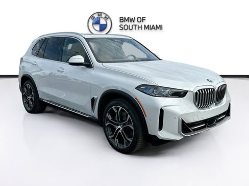 New 2026 BMW X5 sDrive40i w/ Climate Comfort Package image 1