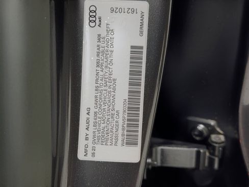 Used 2023 Audi RS e-tron GT w/ Carbon Performance Package image 19