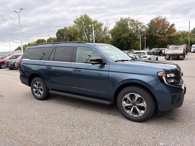New 2027 Ford Expedition Max Active AWD/4WD image 2