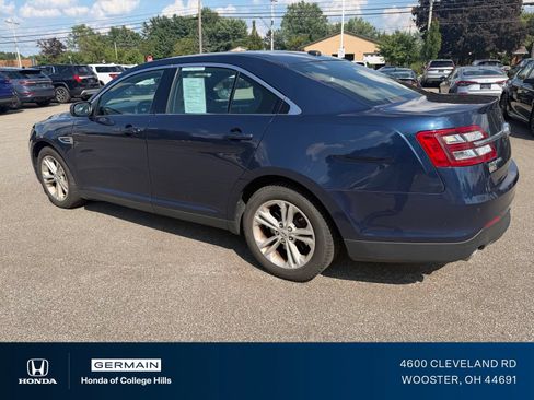Used 2017 Ford Taurus SEL FWD image 10