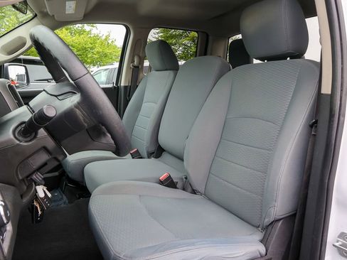 Used 2019 RAM 1500 Express w/ Express Value Package AWD/4WD image 25