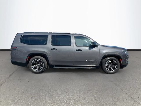 Certified 2023 Jeep Wagoneer L Series III w/ Preferred Equipment Group AWD/4WD image 8