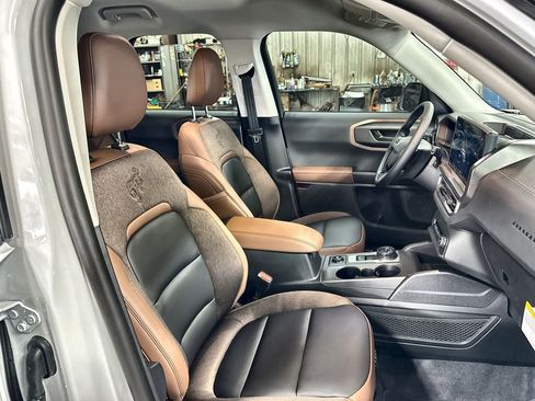 New 2026 Ford Bronco Sport Outer Banks w/ Outer Banks Tech Package+ AWD/4WD image 31