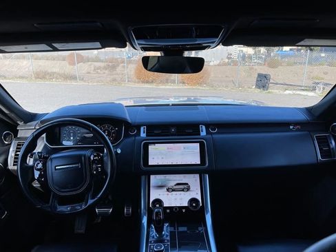 Used 2019 Land Rover Range Rover Sport SVR image 13