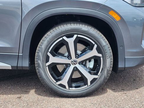 New 2026 Volkswagen Tiguan SE AWD/4WD image 30