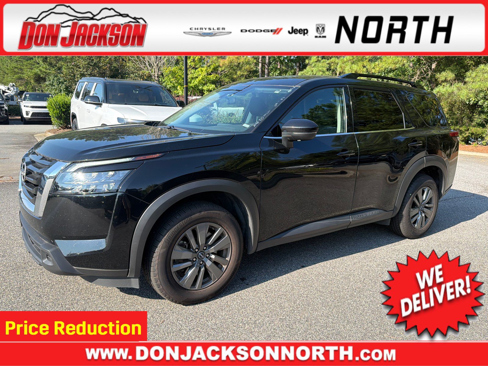 Used 2024 Nissan Pathfinder SV AWD/4WD image 1