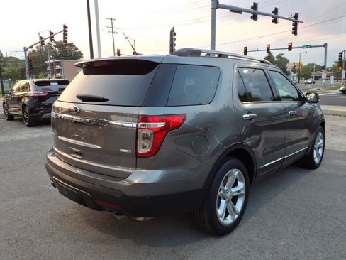 Used 2014 Ford Explorer Limited w/ Equipment Group 302A AWD/4WD image 3