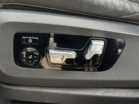 Used 2021 BMW X5 sDrive40i w/ Premium Package image 29