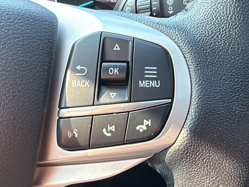 Used 2021 Ford Explorer Limited w/ Equipment Group 301A AWD/4WD image 17