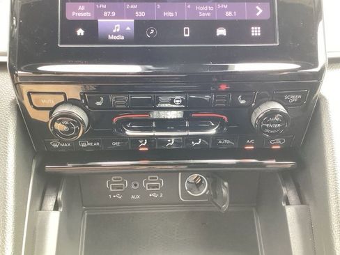 New 2025 Jeep Grand Cherokee L Altitude AWD/4WD image 41