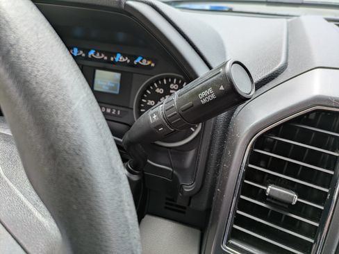 Used 2019 Ford F150 XLT AWD/4WD image 14