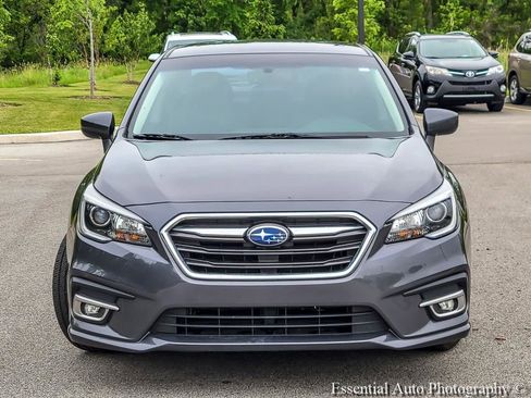 Used 2018 Subaru Legacy 2.5i Premium AWD/4WD image 4