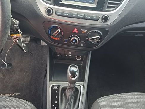 Used 2018 Hyundai Accent SE FWD image 15