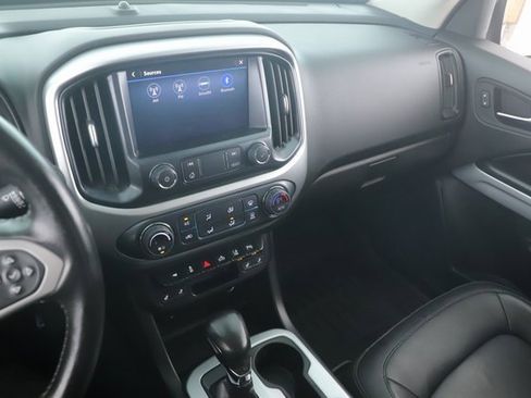 Used 2022 Chevrolet Colorado LT w/ Redline Special Edition image 25