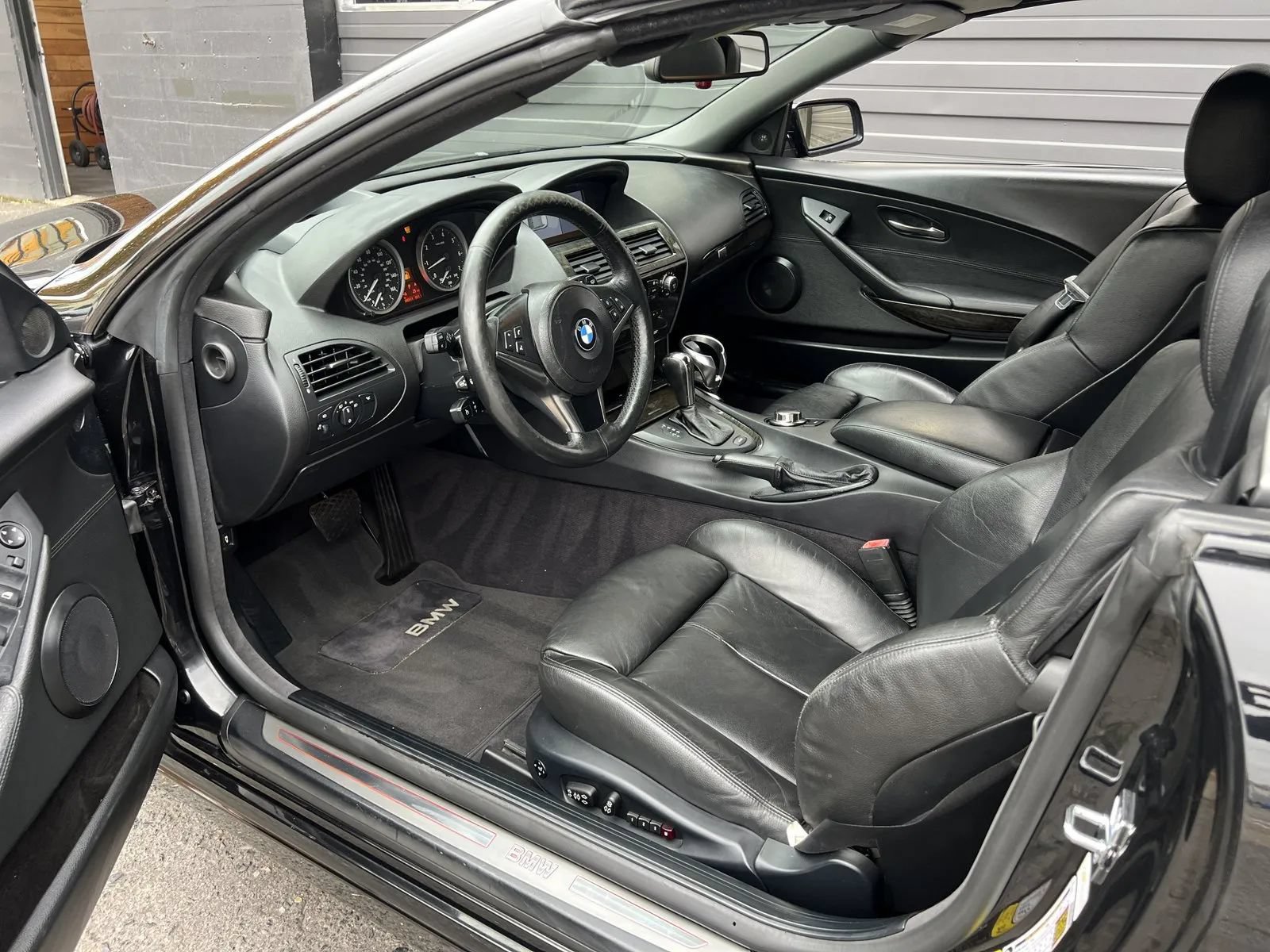 Used 2007 BMW 650i Convertible RWD image 14