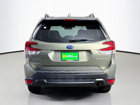 Used 2020 Subaru Forester Premium AWD/4WD image 8