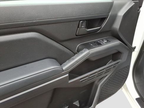 Used 2025 Toyota Tacoma SR image 14