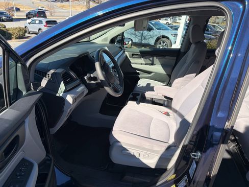 Used 2020 Honda Odyssey EX image 16