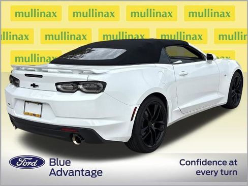 Used 2023 Chevrolet Camaro LT w/ RS Package image 4