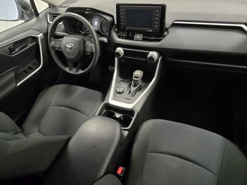 Certified 2021 Toyota RAV4 LE image 21