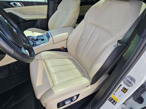 Used 2022 BMW X5 xDrive40i w/ Executive Package AWD/4WD image 12