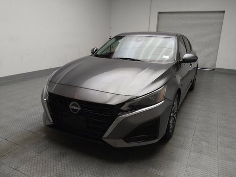Used 2023 Nissan Altima 2.5 SV FWD image 15