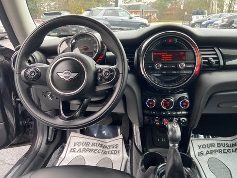 Used 2014 MINI Cooper 2-Door Hardtop image 13