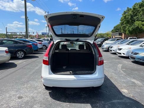 Used 2010 Hyundai Elantra SE w/ Popular Equipment Pkg 2 image 11