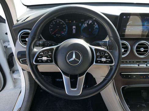 Used 2022 Mercedes-Benz GLC 300 4MATIC w/ Premium Package Lite image 19