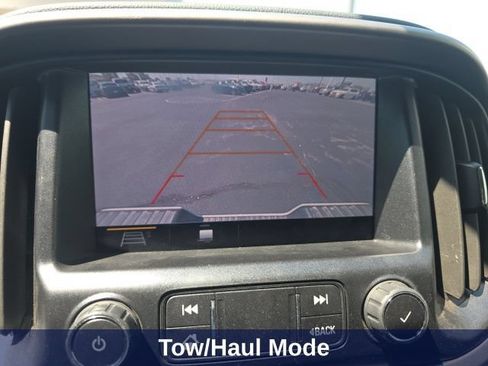 Used 2022 Chevrolet Colorado Z71 AWD/4WD image 13