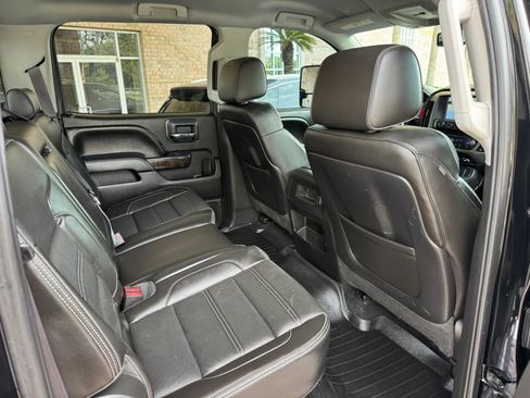 Used 2015 GMC Sierra 2500 Denali w/ Duramax Plus Package AWD/4WD image 26